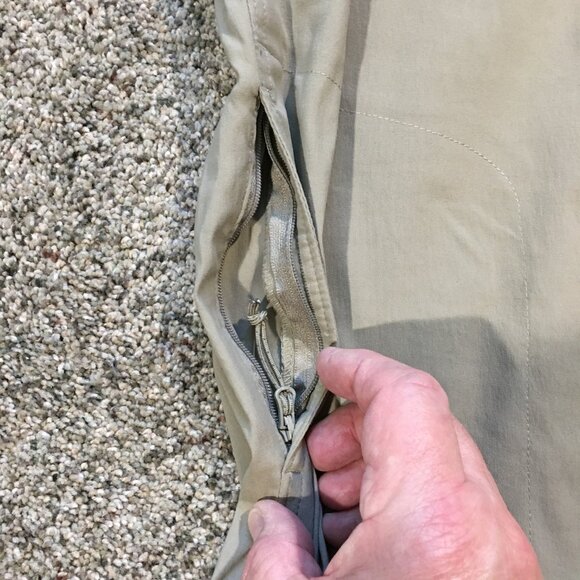 Columbia 36 x 32 Omni-shield Hiking Pants - Picture 3 of 8